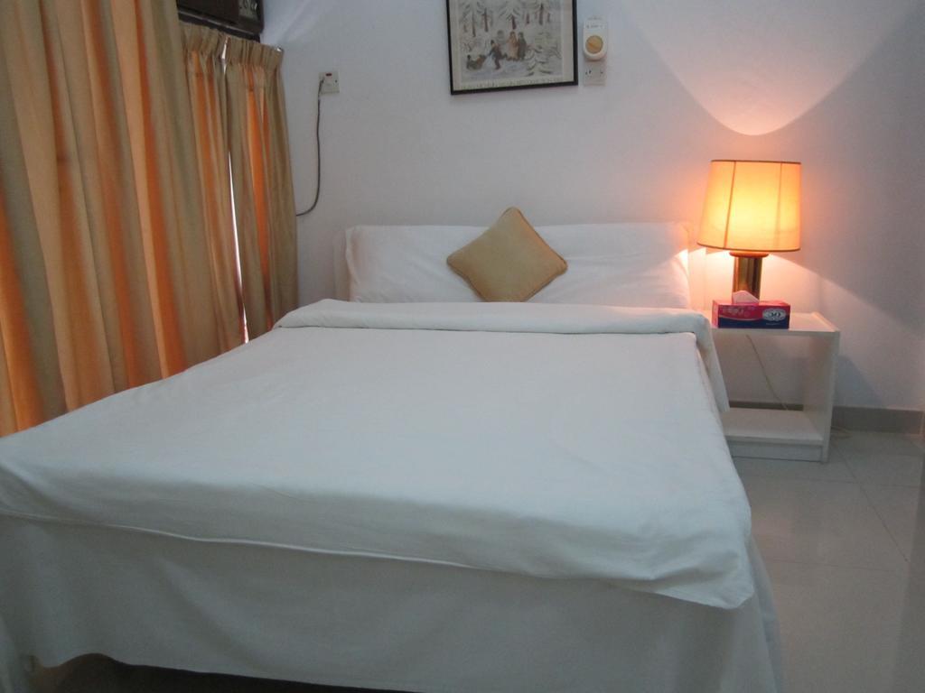 Qurum Beach Hotel Muscat Exteriör bild