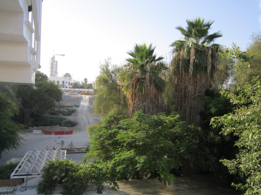Qurum Beach Hotel Muscat Exteriör bild
