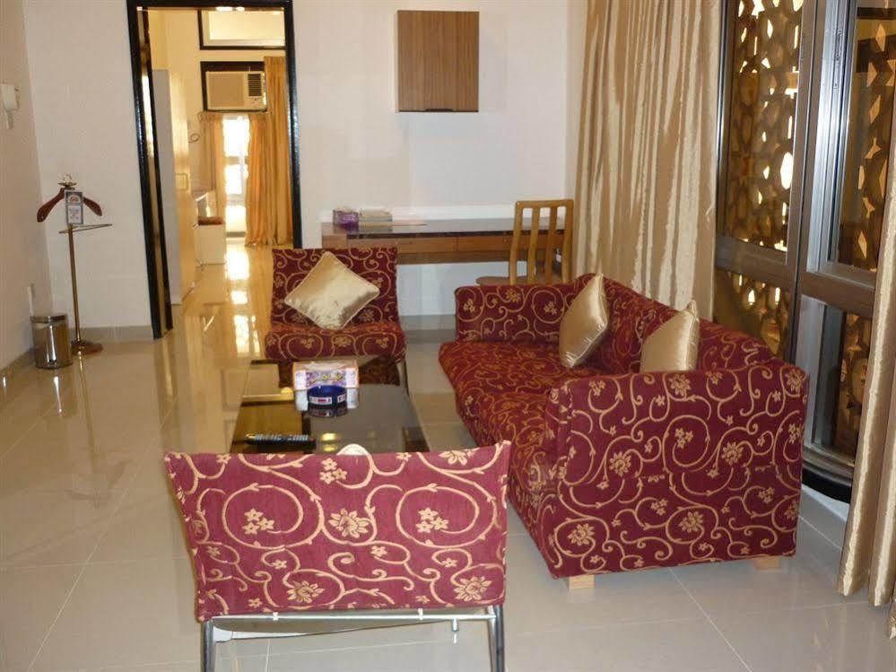 Qurum Beach Hotel Muscat Exteriör bild