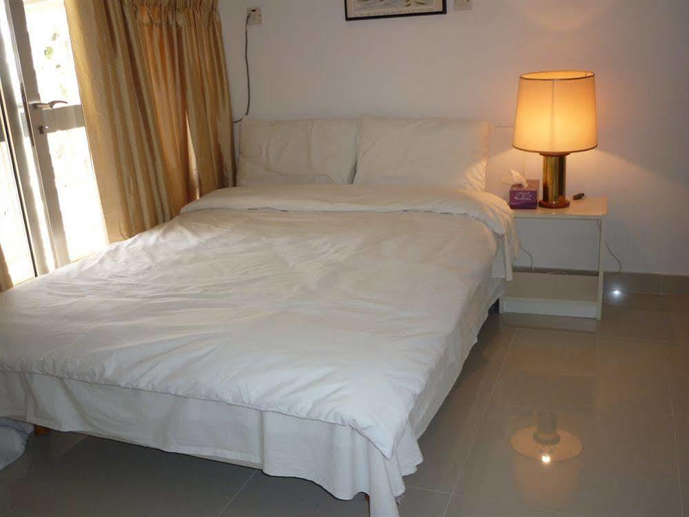 Qurum Beach Hotel Muscat Exteriör bild